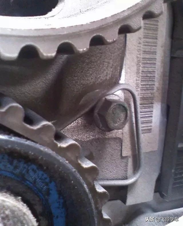 ea2111.6自吸正时皮带更换视频,发动机正时皮带的更换步骤