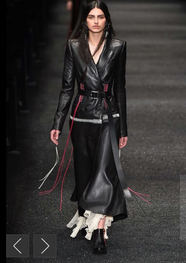 中式盘扣皮衣女刘雯,刘雯皮衣穿搭大合集