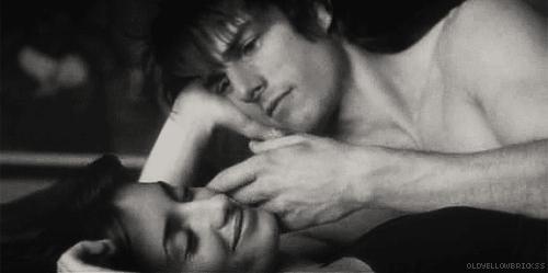 18岁就敢拍裸戏，“西班牙野玫瑰”在好莱坞开启了香艳魔咒