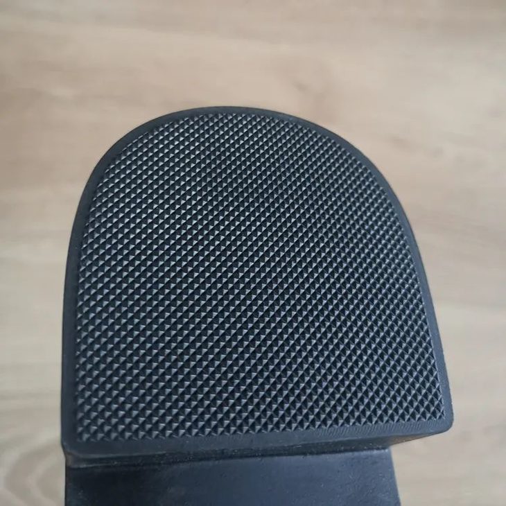 今冬最后一双鞋,选让你腿长1米8的切尔西,女人的优雅从它开始