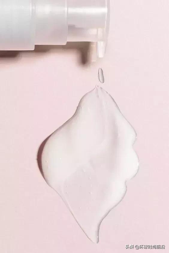 什么水适合肌肤喝,你的肌肤该用乳液还是面霜