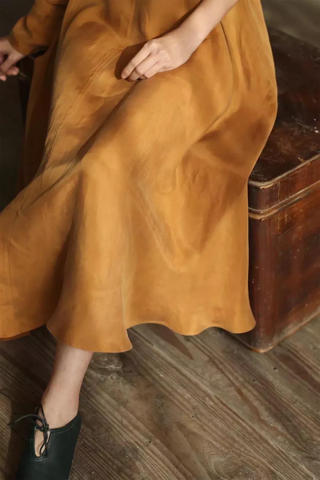 丝质衣物污渍清洗,丝质衣服的洗涤方法