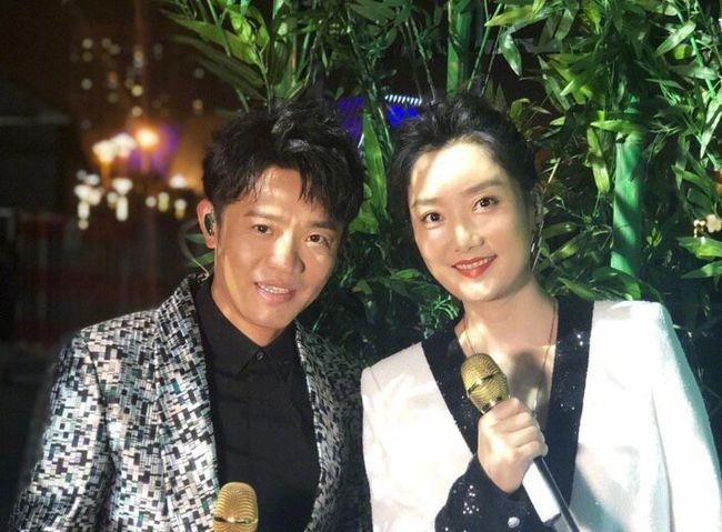 “幸运儿”凤凰传奇走红秘史，和捧红他们的幕后金主