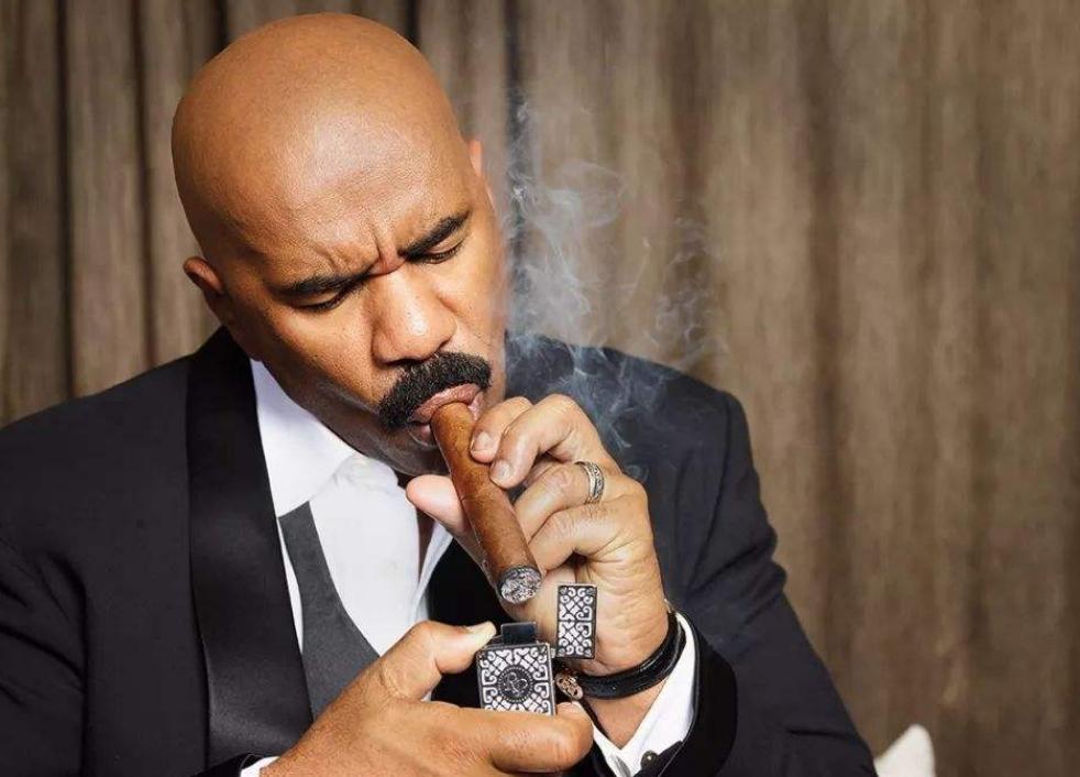 中华烟在外国卖多少钱,中华烟在美国卖白菜价