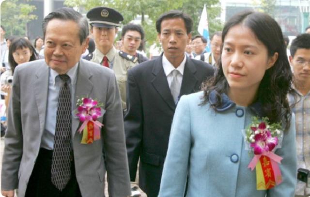 杨振宁怎么样称呼岳父岳母,杨振宁怎么称呼他的岳父岳母