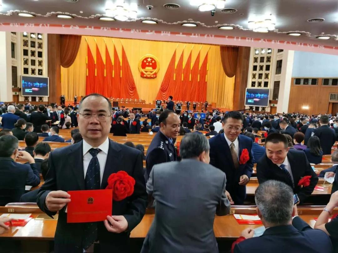 新时代红色军医精神,传承红色军医精神