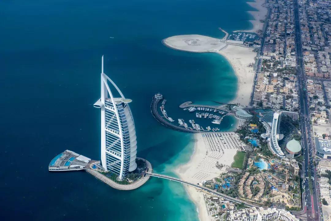 迪拜有钱女人的生活,迪拜土豪为什么有钱