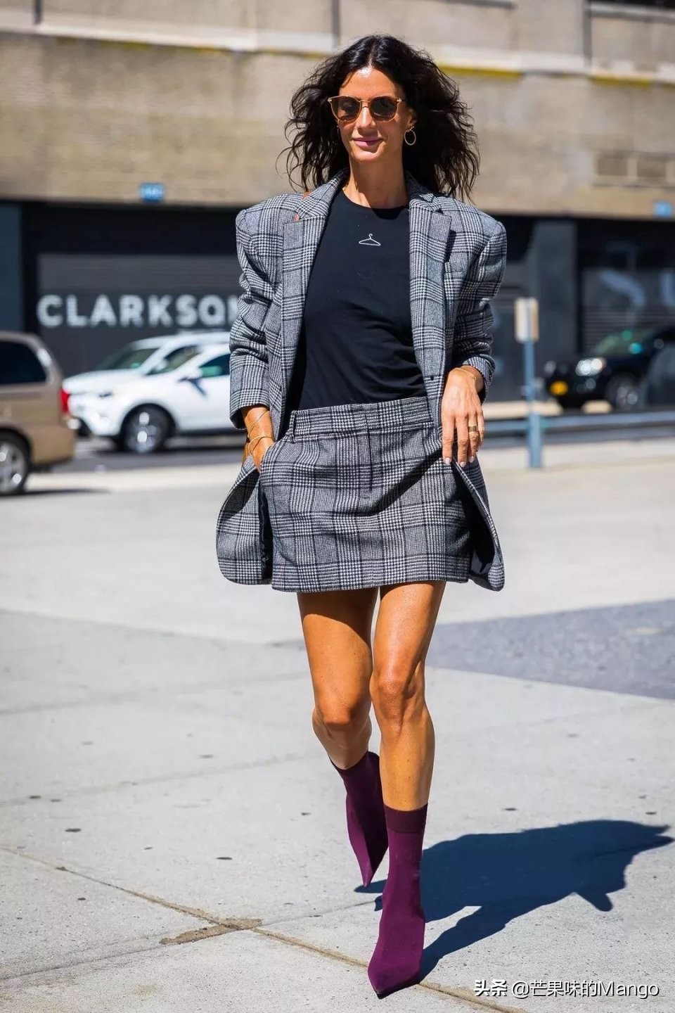 今年秋冬流行穿西装太时髦了,严肃刻板的西装如何穿才能更时髦