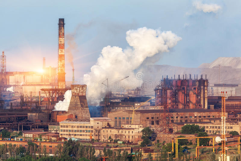 苏世民：越没钱越别着急赚钱，偷学3个“富人思维”，比苦干管用