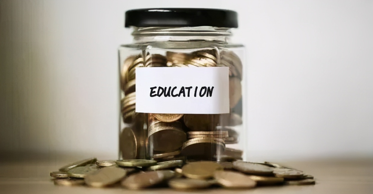 去英国留学读本科要多少钱,留学英国读本费用明细