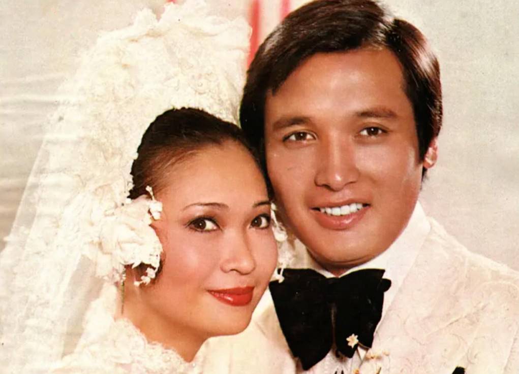 73岁影后萧芳芳：4段感情9种特长，周星驰李连杰都曾崇拜她