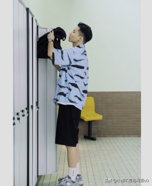 男士穿搭夏季大牌,夏季男士衣服穿搭讲解