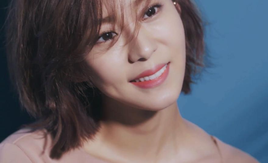 AS前成员U-IE晒照遭批判，V脸明显肉感全无，向主流审美低头？