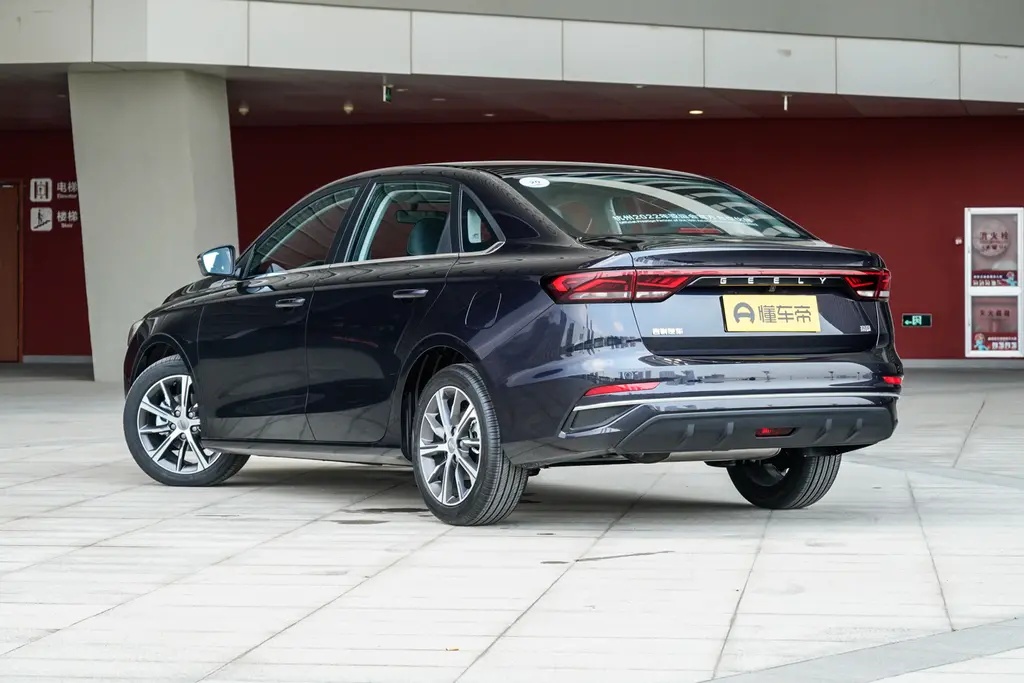 吉利帝豪第四代2023款与缤瑞,吉利星瑞豪华版全款落地价