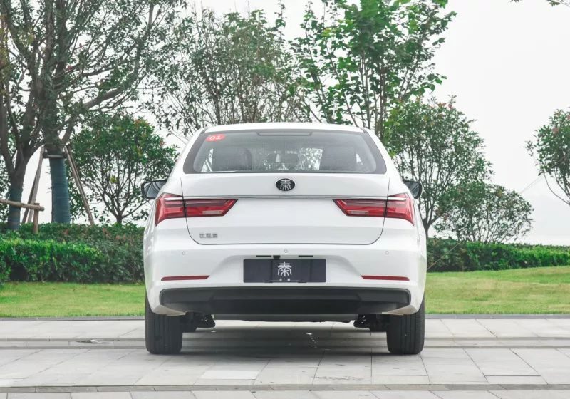 7万左右比亚迪新能源轿车,比亚迪秦7万左右的车是哪一款