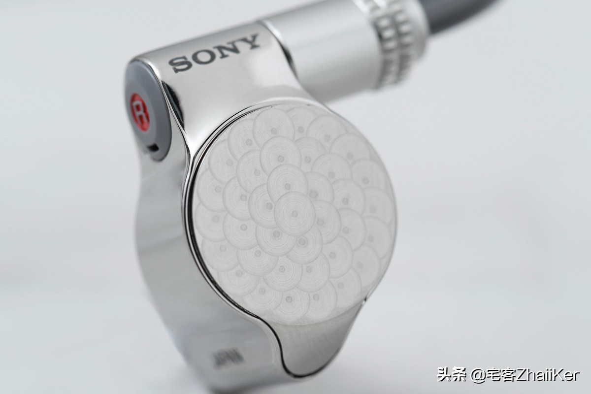 索尼黑砖配什么耳机最佳,索尼颈挂式耳机十佳评测