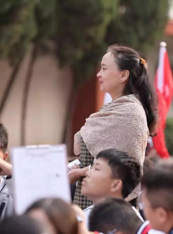 坚守教育初心当学生引路人,坚守教师初心做学生的引路人征文