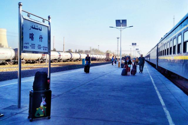 坐火车去江西应该到哪个站,体验鹰潭到喀什