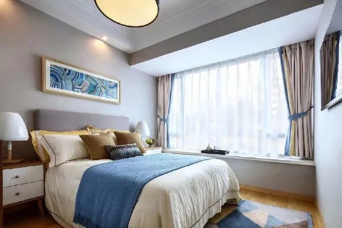 墙纸与乳胶漆的优缺点,墙纸比乳胶漆甲醛多吗