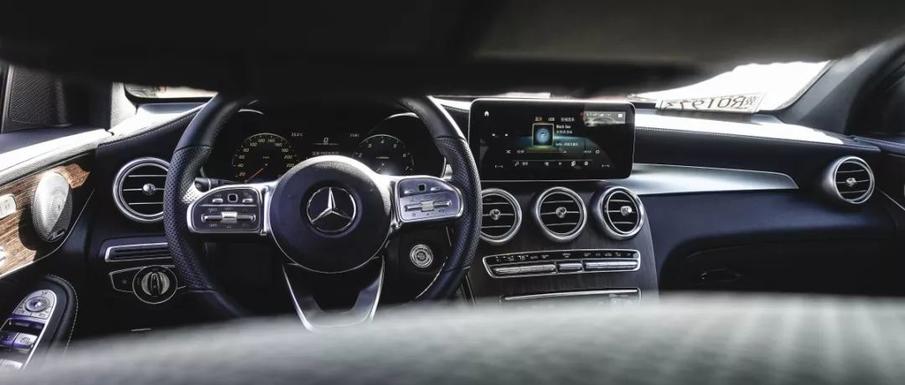 2022款奔驰glc300试驾评价,奔驰glc300试驾