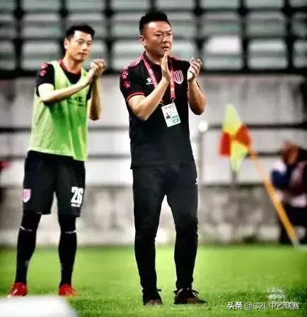 中乙专刊连载：昔日川足“夏魏组合”，如今重塑“成都红”