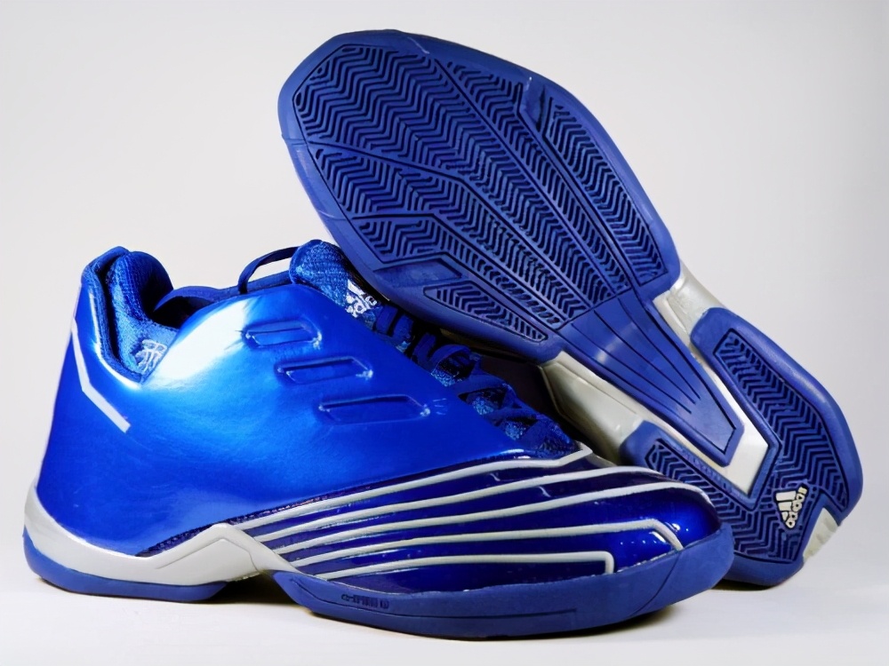 阿迪达斯真的好用吗,阿迪达斯重视足球