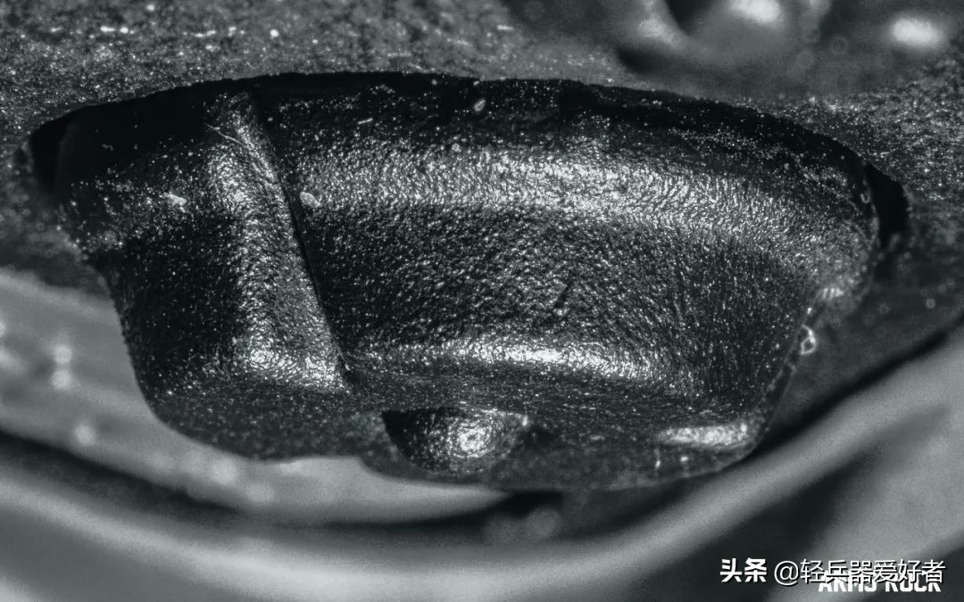 适合夏天穿的透气军靴,穿什么鞋雨天防滑最好