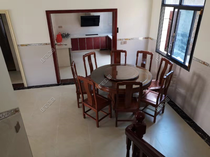 把房子交给农村堂弟，17万盖两层，建成村里头一栋别墅