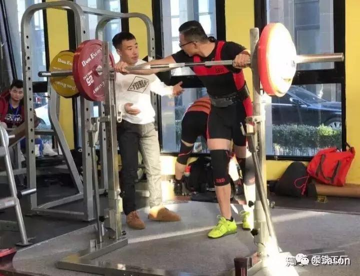 健身多久可以尝试力量举 (健身几年可以练力量举)