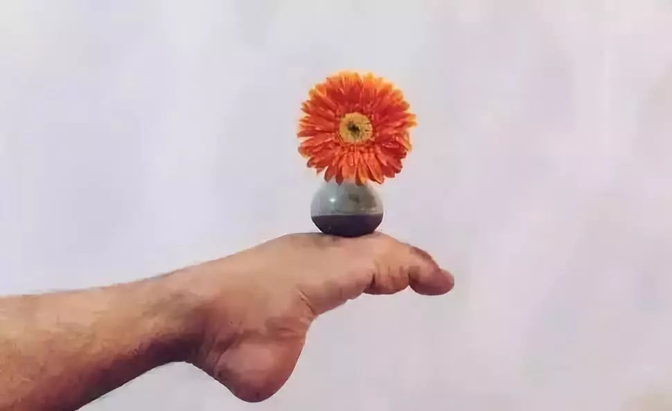 经络阻塞的四个阶段症状,人老腿先衰1个动作疏通6条经络