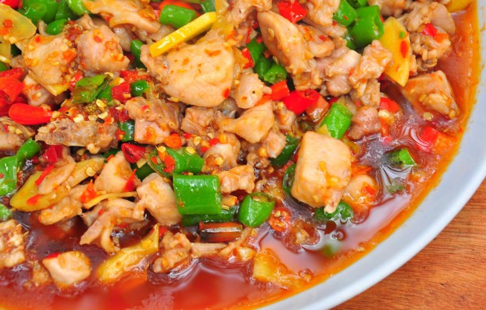 干锅兔下酒,干锅兔香辣正宗做法