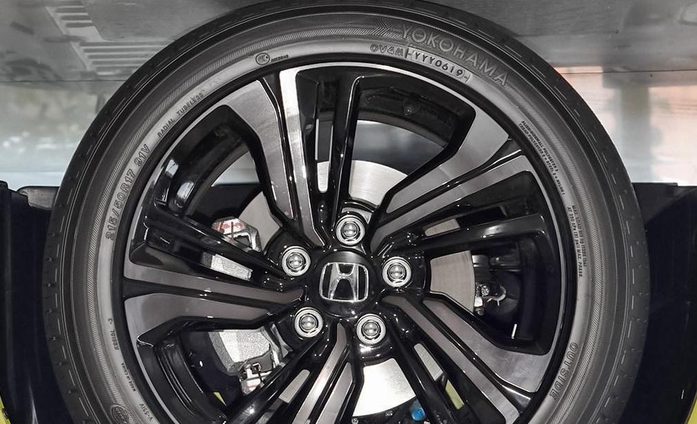 日系车轮胎用的哪个品牌,日系车轮胎哪个型号好用