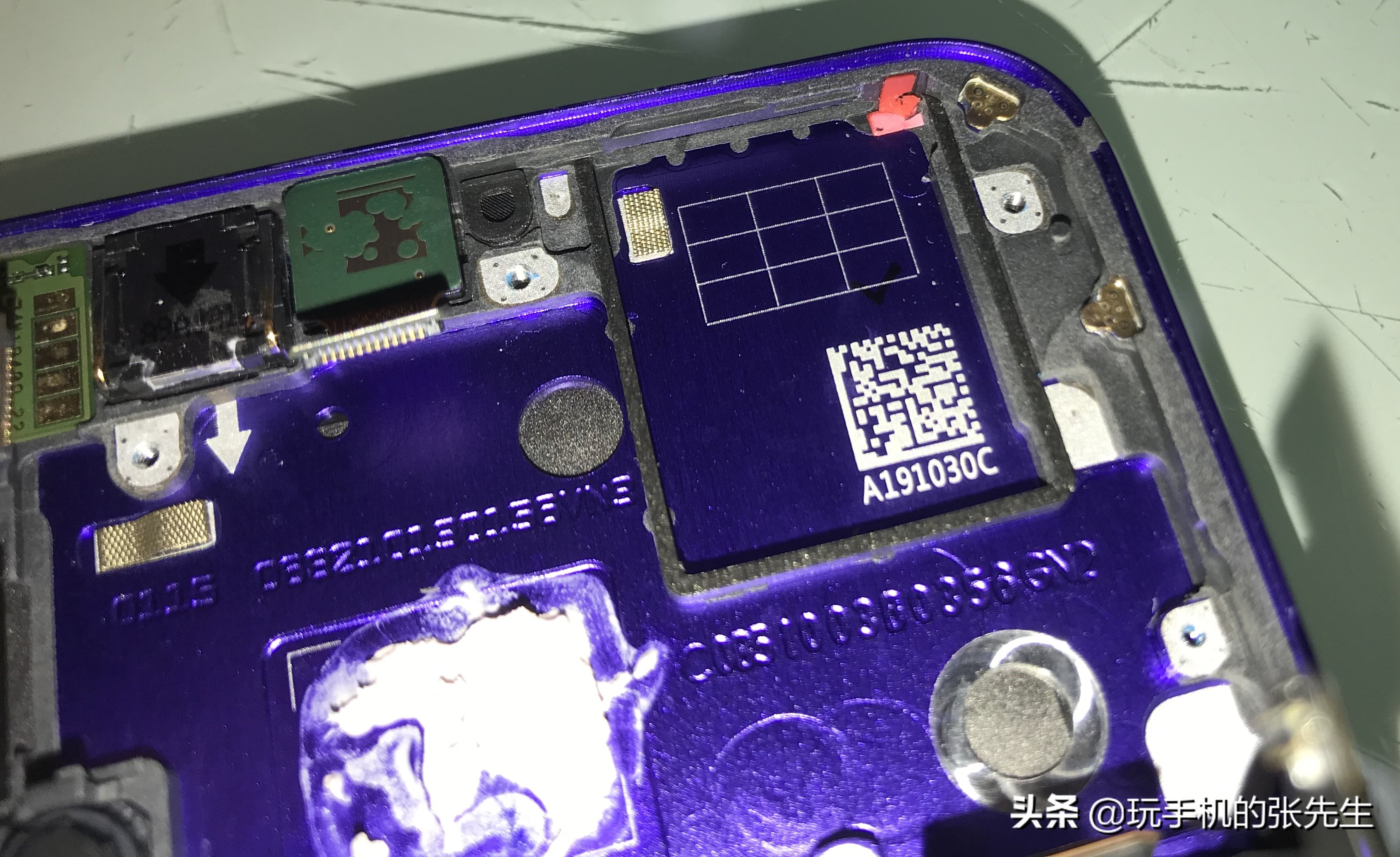 华为nova5进水了如何拆机,nova5pro轻微进水黑屏解决方法