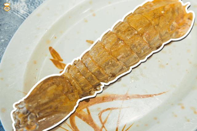 架着凶器吃濑尿虾，简单又粗暴