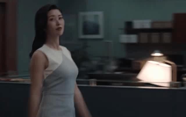 精英律师栗娜干练情商高,精英律师栗娜个人简介