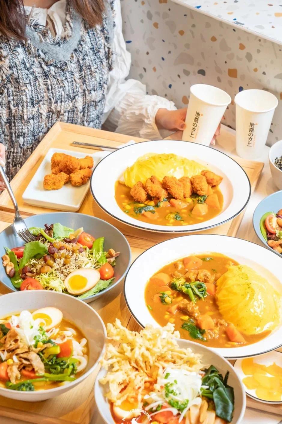 这家mall疯了！大牌美食5折嗨吃，还有DQ暴风雪免费送