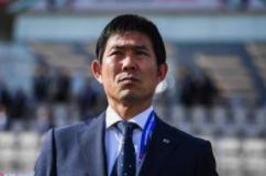 日本男足主帅森保一掏出战术本,日本主帅森保一谈德国