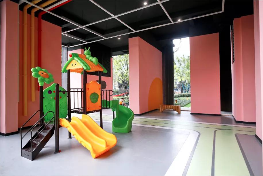 纠结两个楼盘怎么选,纠结选哪个楼盘