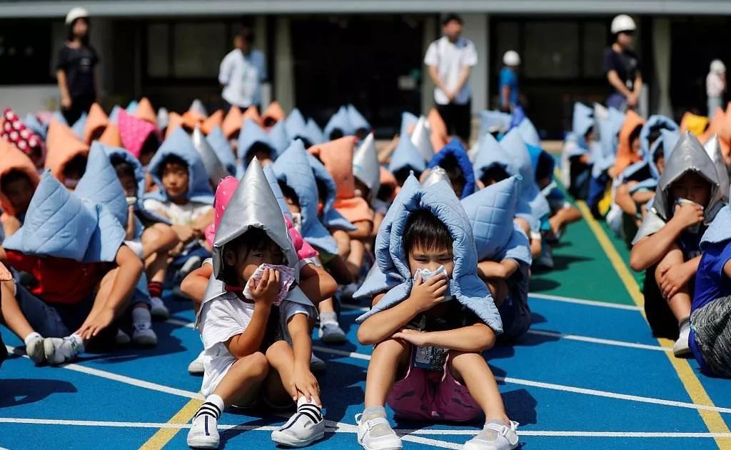 日本便利店杂志,日本便利店卖不出的便利
