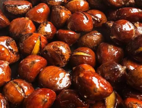 水煮板栗好剥壳怎么做,水煮板栗的正确方法煮多久