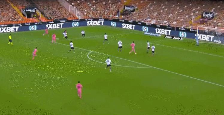 皇马后卫失误,皇马缺9号位问题严重