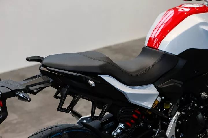 宝马f900r新车落地优惠,全新宝马f900xr落地价