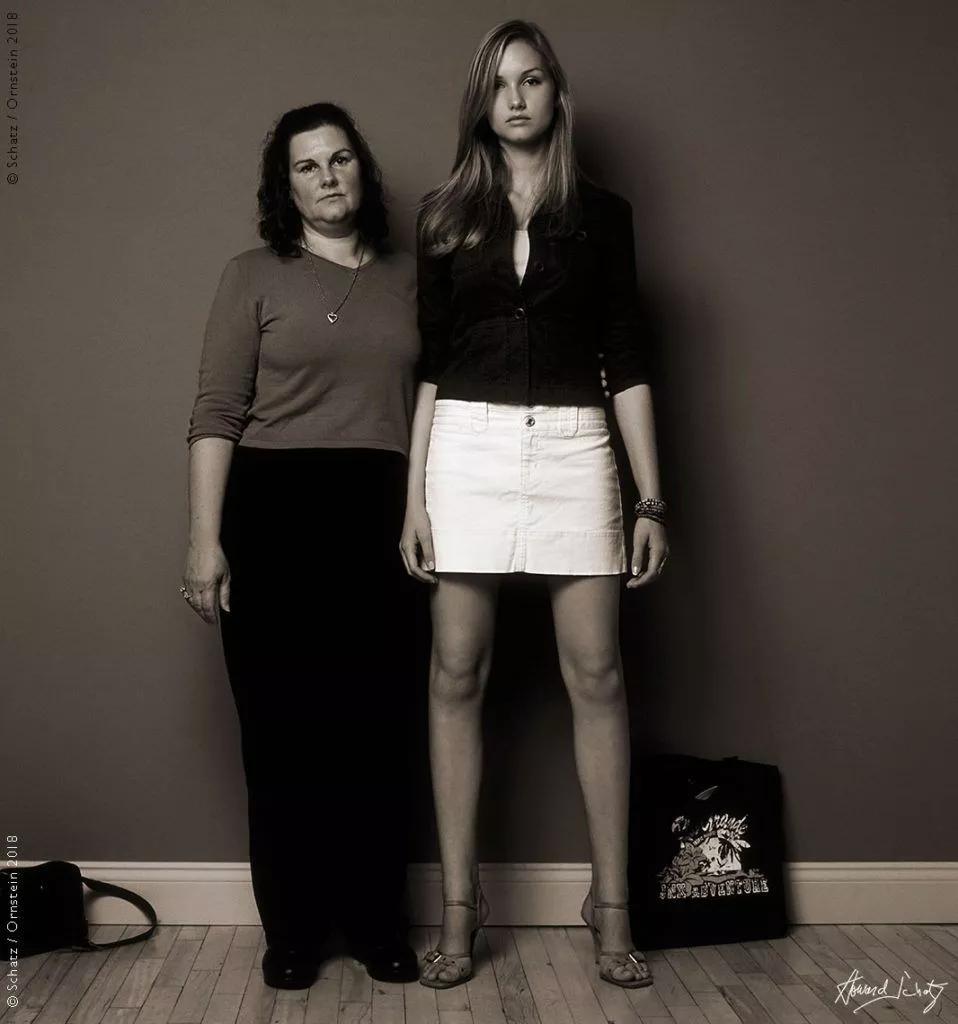 模特们啊~~妈妈的基因太强大，据说“女儿会偷走麻麻的美丽？