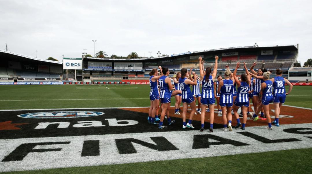 女子足球对抗,女子足球身体对抗集锦