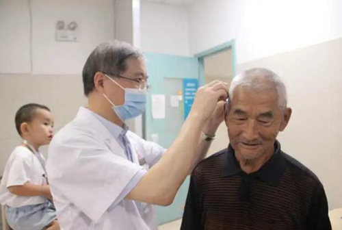 老人可以植入人工耳蜗吗,老年人植入人工耳蜗效果好吗