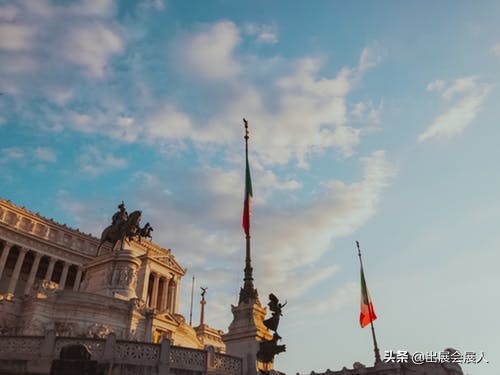 他说今年国庆去阿根廷，足球美女美景美不胜收_出展海外