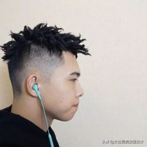 黑皮肤适合的发色卷发,黑皮肤适合烫什么发型好