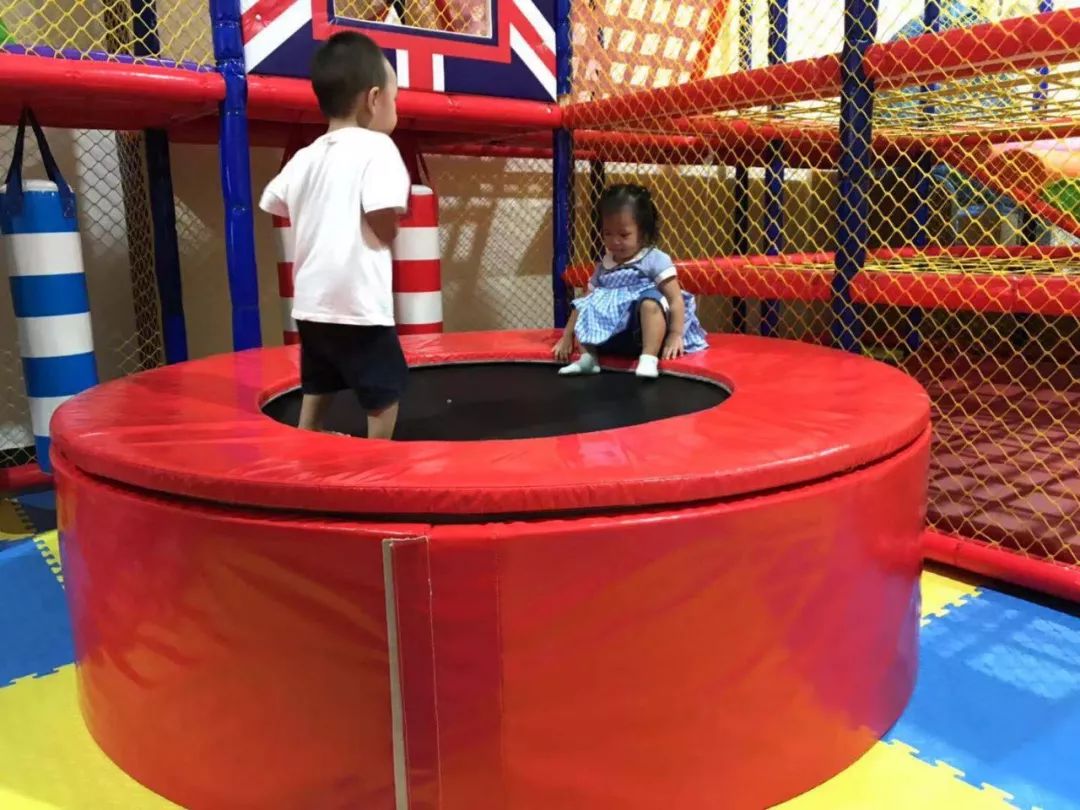 一包烟钱=3套1大1小一票通玩门票~开心哈乐儿童乐园~免费停车3h