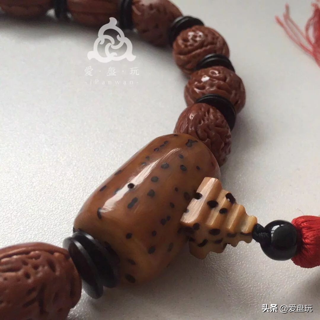 十大顶级手串包浆图片,这六种文玩一盘就包浆太省事儿了