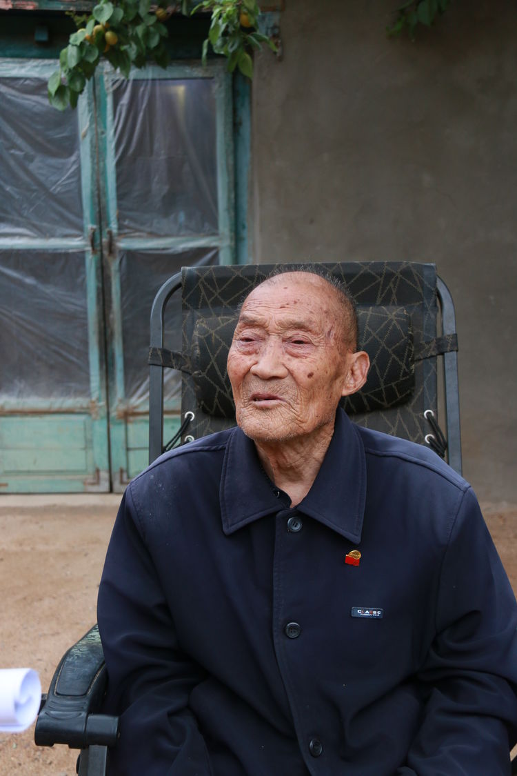 不忘初心牢记使命老党员走访纪实,走访建国前老党员活动